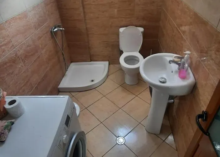 Crew 2 אכסניה *